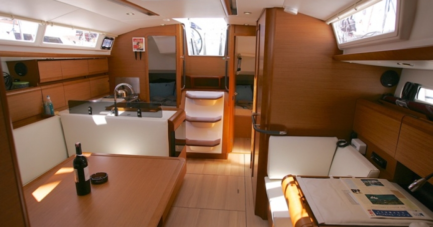 Sun Odyssey 419